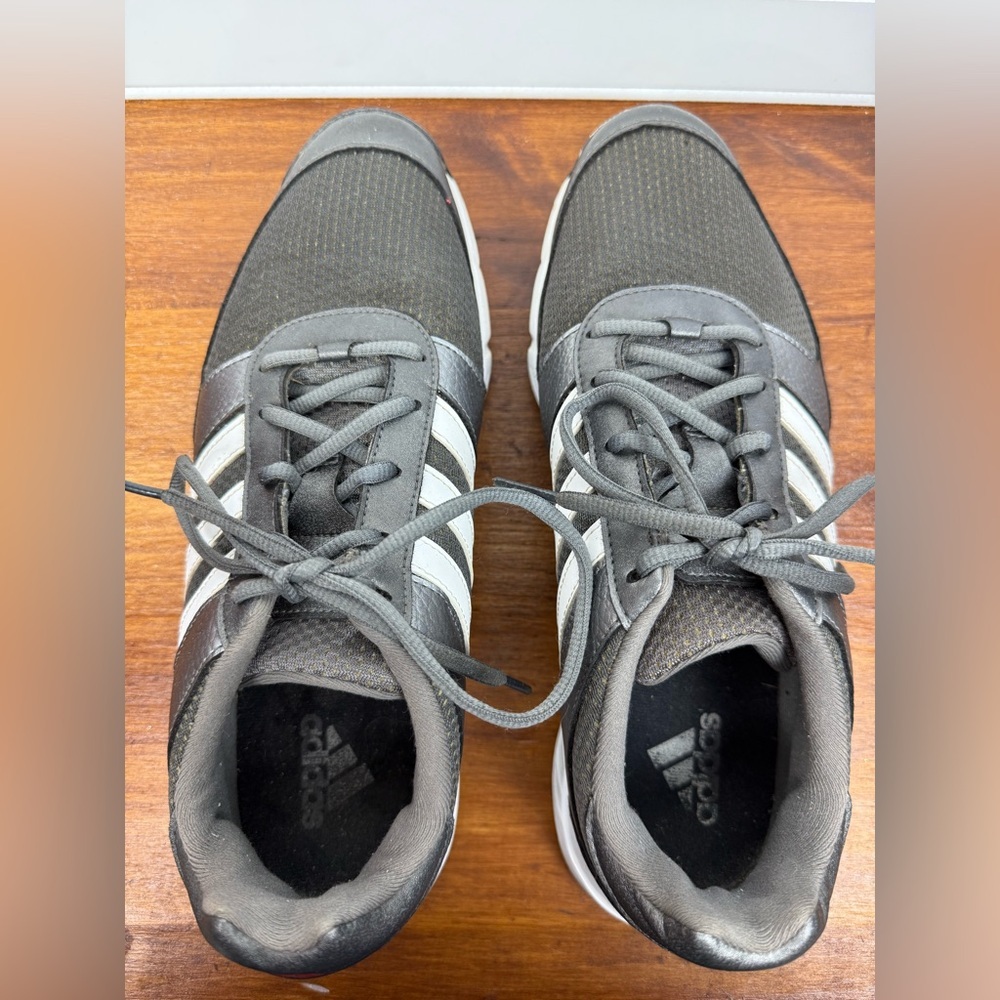 Adidas men’s gray and white Tech Response golf shoe. Size 10. - Picture 7 of 9